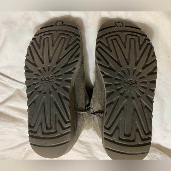 UGG boots - Picture 7 of 8